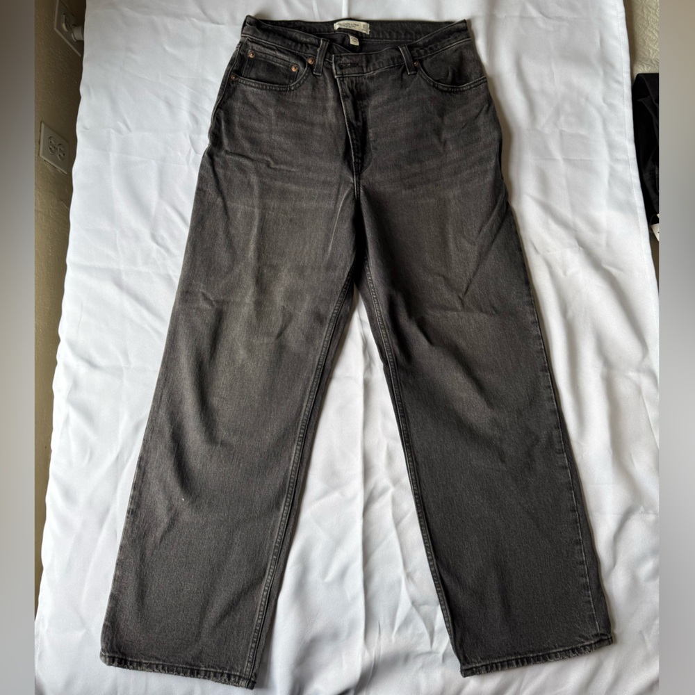 A&F Curve Love High Rise 90s Relaxed Jeans